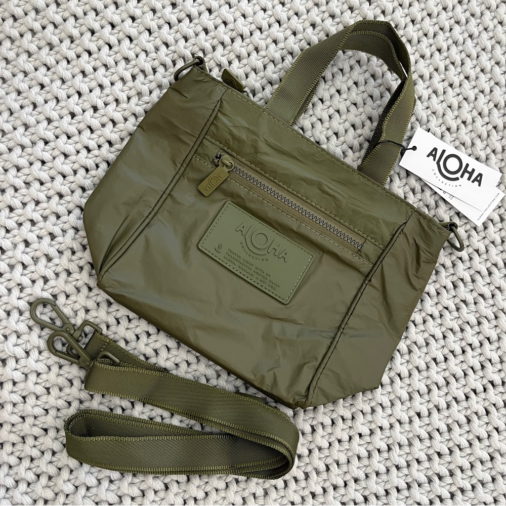 Aloha collection• Monochrome Crossbody Bag OLIVE Green